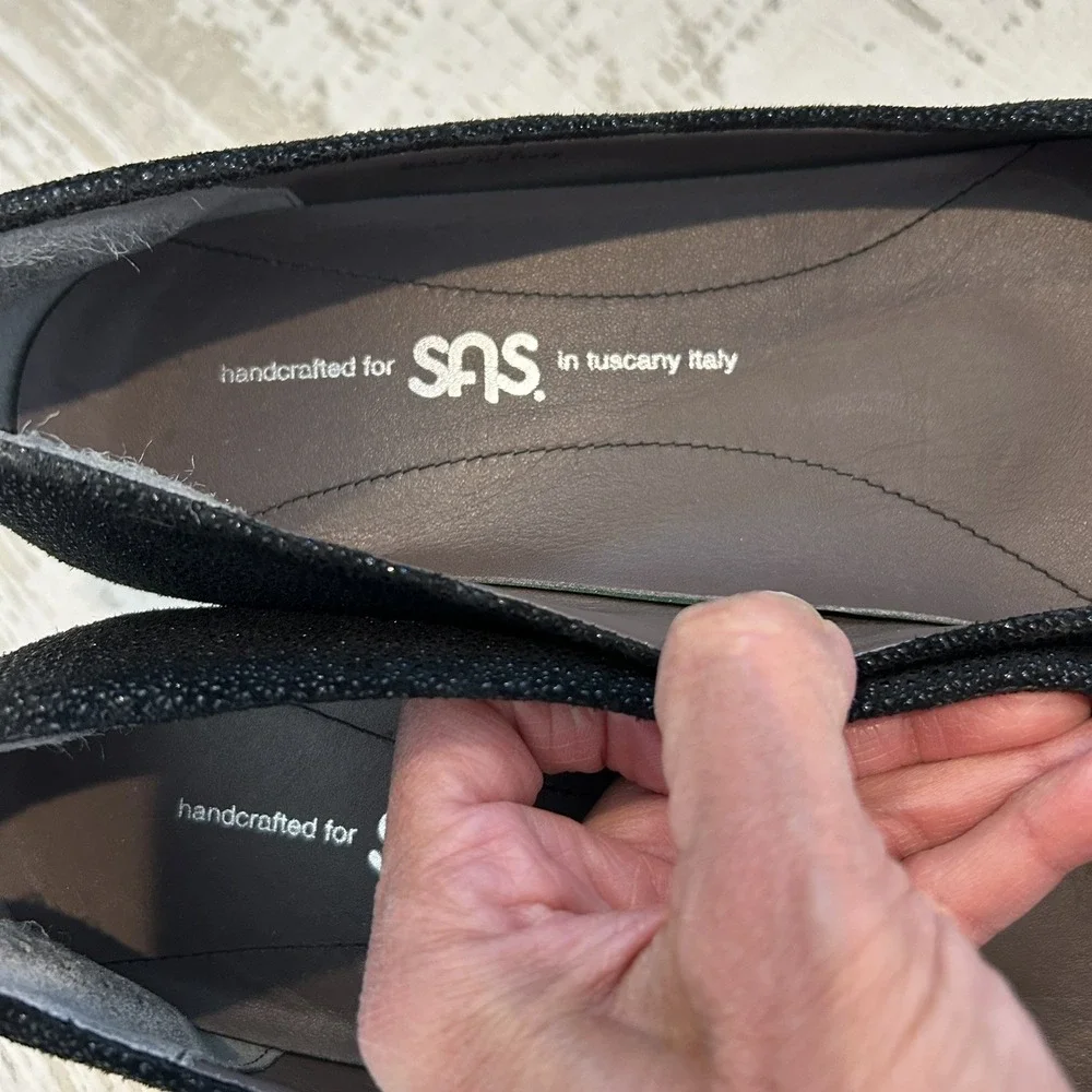 comfort tripad SAS Sophia Black Leather Wedge Pump Size 8.5 N Sparkles Narrow